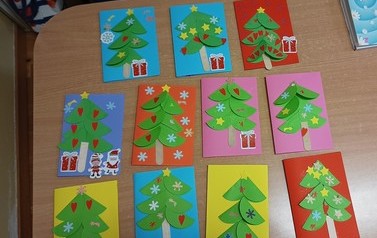 Kartki Świąteczne gr.Tropiciele 4