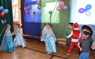 Bal karnawałowy gr. Słoneczka 6