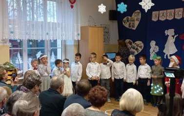 Dzień Babci i Dziadka gr.Tropiciele 15