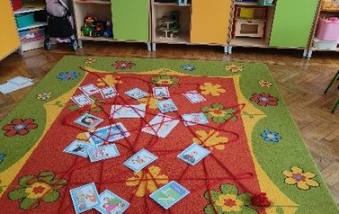 Dzień Bezpiecznego Internetu grupa Tropiciele 5