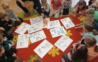 Poznajemy zaw&oacute;d projektanta - gr.Tropiciele 6