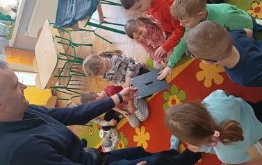 Poznajemy zaw&oacute;d projektanta - gr.Tropiciele 17
