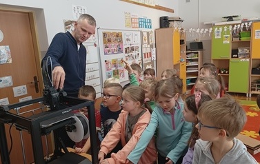 Poznajemy zaw&oacute;d projektanta - gr.Tropiciele 18