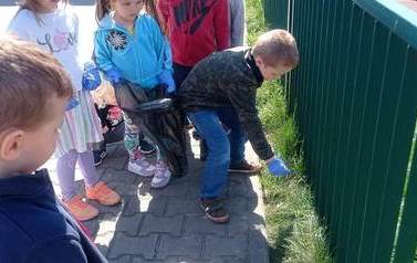 Dzień Ziemi - sprzątanie świata  12