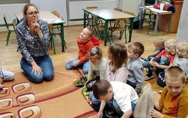 Jak ważna jest wsp&oacute;łpraca - zajęcia z psychologiem 9