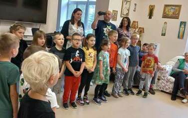 Spotkanie z seniorami Dziennego Domu Opieki Senior + w Błoniu gr.Tropiciele 4