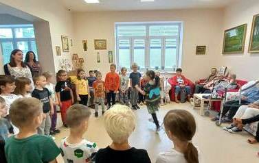 Spotkanie z seniorami Dziennego Domu Opieki Senior + w Błoniu gr.Tropiciele 5