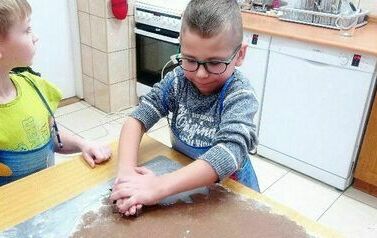 Pieczemy pierniczki gr. Tr 7