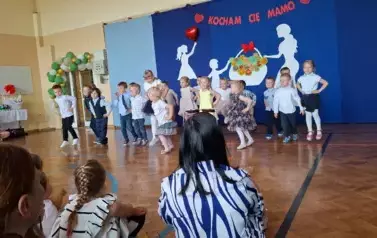 Dzień Mamy grupa Krasnale  3