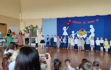 Dzień Mamy grupa Krasnale  5