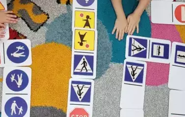 Bezpieczni na drodze grupa Krasnale 2