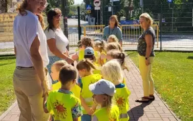 Bezpieczni na drodze grupa Krasnale 3