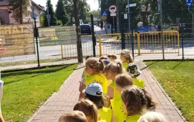Bezpieczni na drodze grupa Krasnale 4