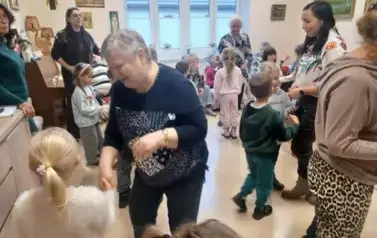 Wizyta w Dziennym Domu Opieki Senior + W Błoniu grupa Tropiciele 6