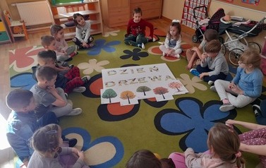 Dzień Drzewa gr. Słoneczka 7