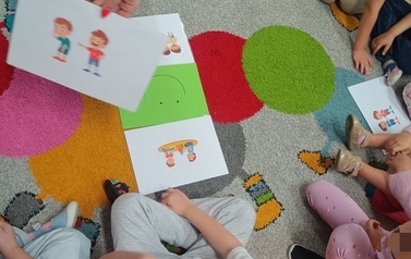 MIĘDZYNARODOWY DZIEŃ BEZ PRZEMOCY GR. KRASNALI 1