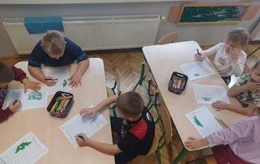 Światowy Dzień Drzewa gr. Tropiciele 4