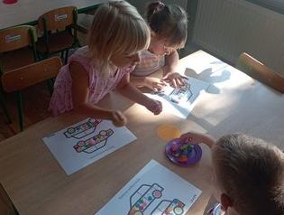 Dzień Kropki Grupa Krasnale 1