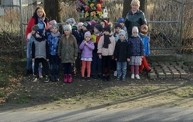 Og&oacute;lnopolska Akcja "Szkoła Pamięta" gr. Słoneczka 3