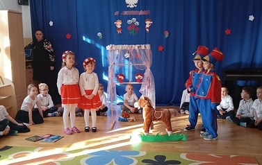 Akademia z okazji Święta Niepodległości gr.Tropiciele 8