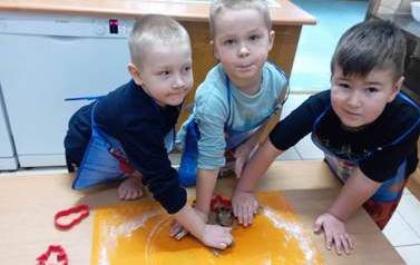 Przygotowania do Świąt Bożego Narodzenia Grupa Krasnale 13
